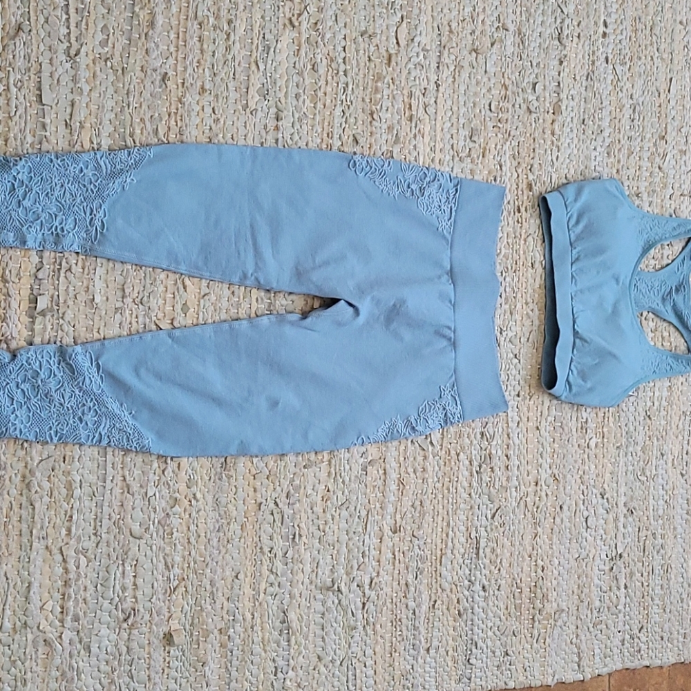 Fabletics never worn size small